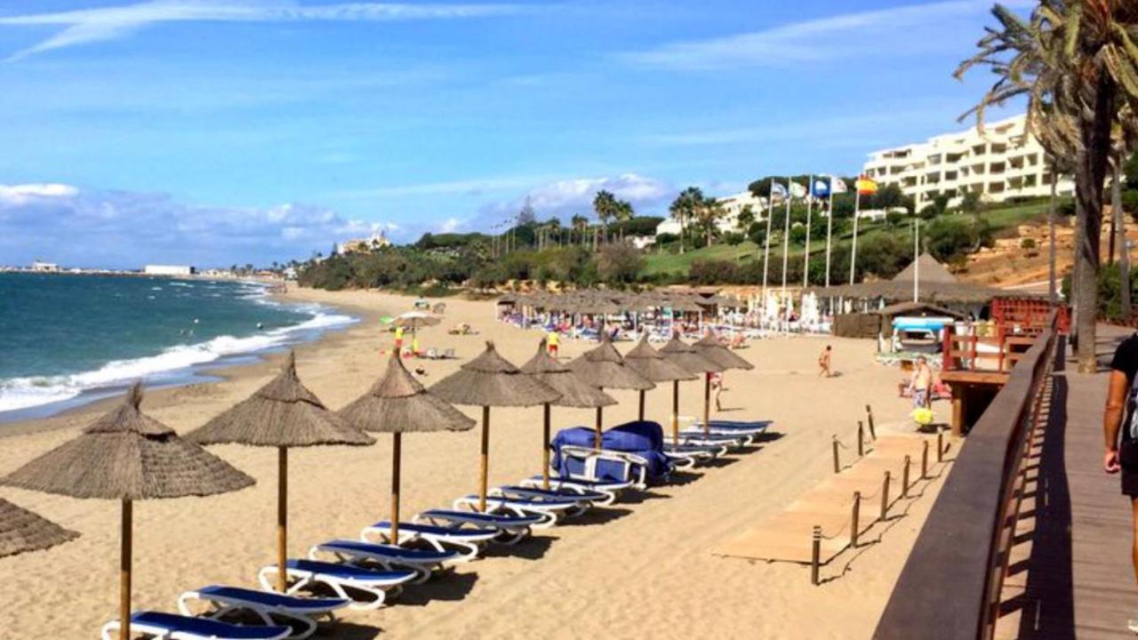 Mi Capricho Beachfront- 9E Apartment With Sea Views - Costa Del Sol Sitio de Calahonda المظهر الخارجي الصورة