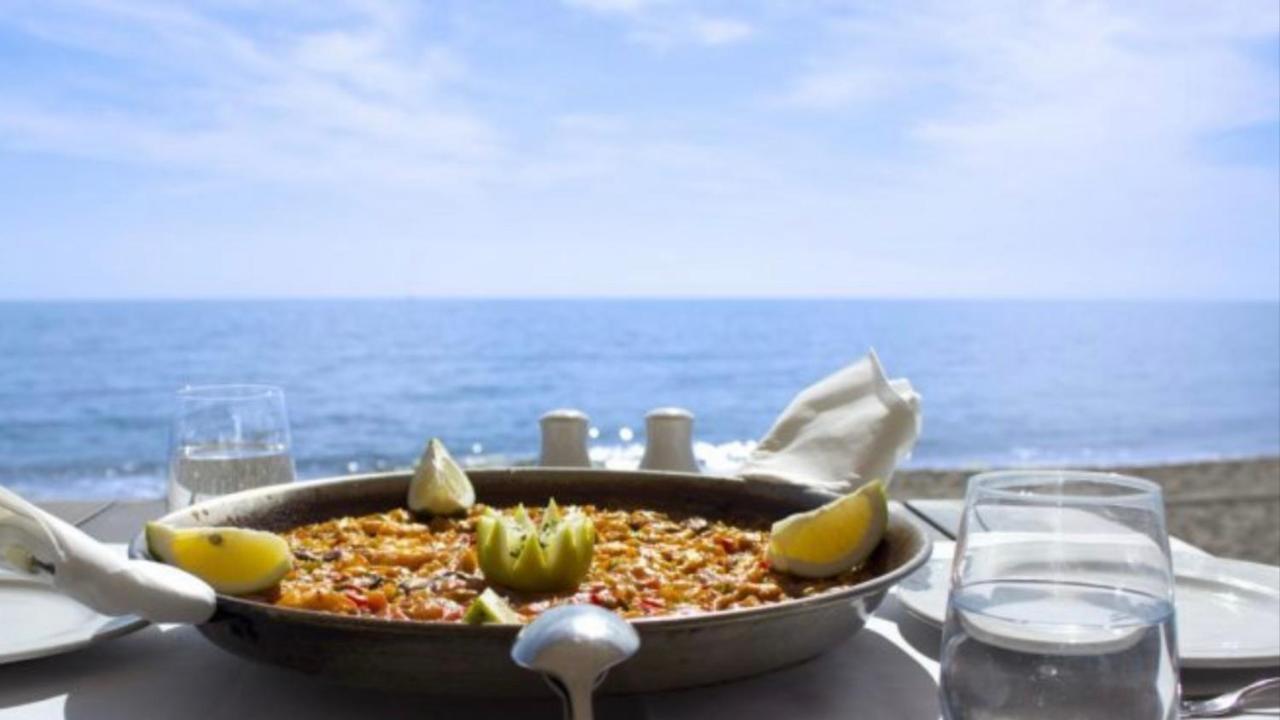 Mi Capricho Beachfront- 9E Apartment With Sea Views - Costa Del Sol Sitio de Calahonda المظهر الخارجي الصورة