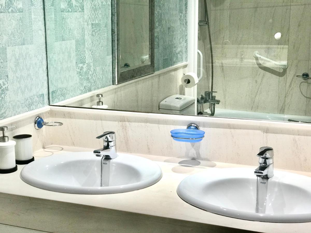 Mi Capricho Beachfront- 9E Apartment With Sea Views - Costa Del Sol Sitio de Calahonda المظهر الخارجي الصورة