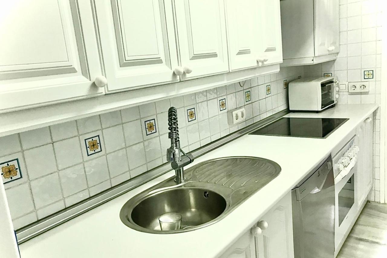 Mi Capricho Beachfront- 9E Apartment With Sea Views - Costa Del Sol Sitio de Calahonda المظهر الخارجي الصورة